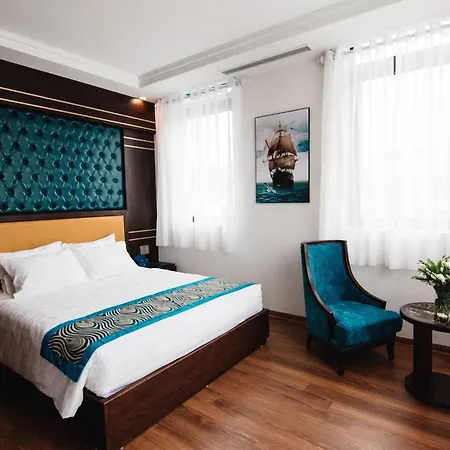 Paris Boutique Hotel Ha Long