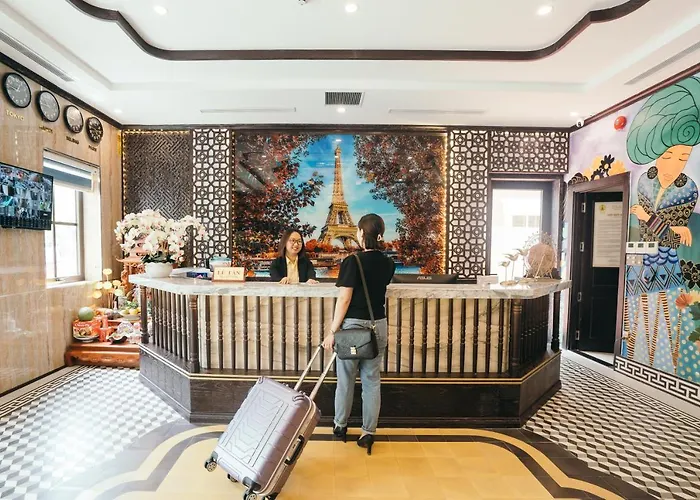 Paris Boutique Hạ Long