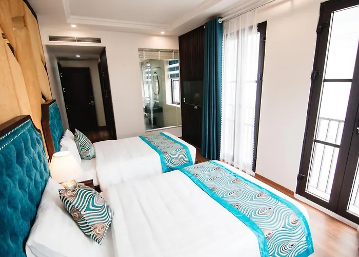 Hotel Paris Boutique Hạ Long